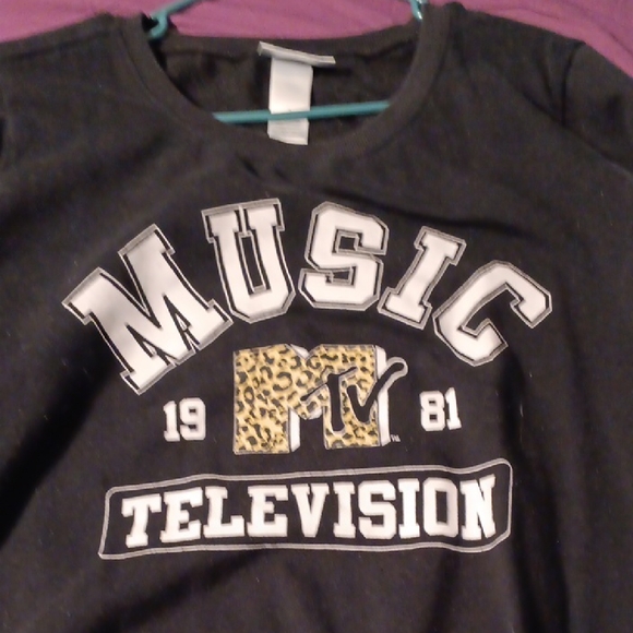 torrid Sweaters - MTV/Torrid Black Graphic Sweatshirt